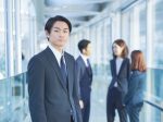 従業員301人以上の企業は要注意！中途採用比率採用の公表義務化とは