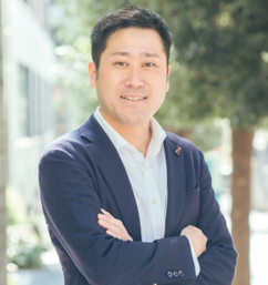 山本哲郎の顔写真